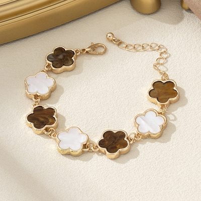 Jewelry New Five-leaf Clover Flower Necklace Bracelet Set Female Niche Plum Blos